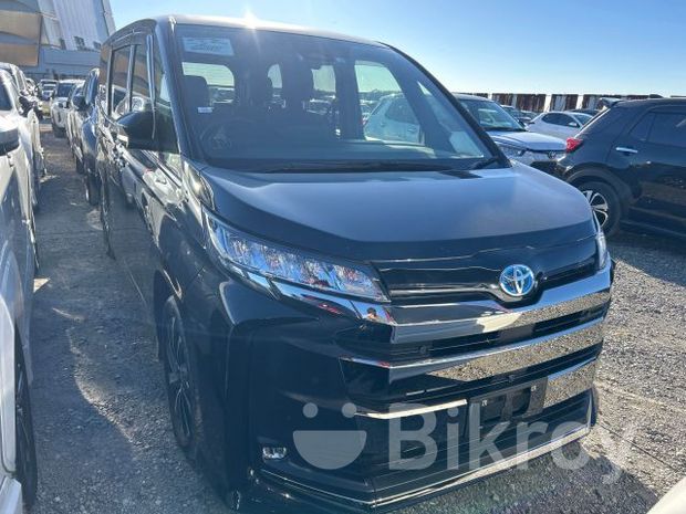 Toyota Noah S-Z PACKAGE 2022