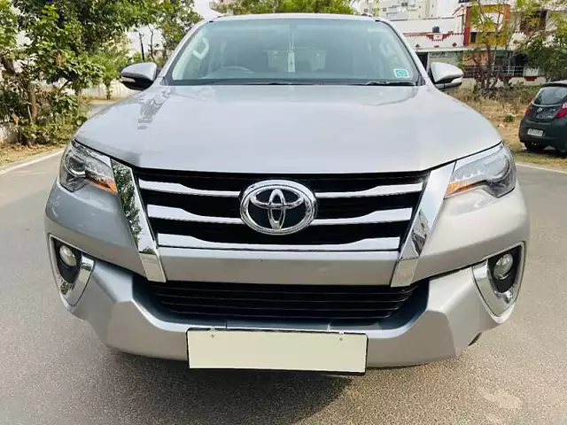 2017 Toyota Fortuner 2.8 4&#215;4 AT [2016-2020]