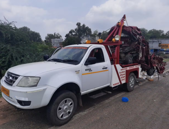 New Super Fast Crane &#038; Towing Service