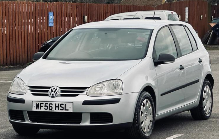 Volkswagen Golf 1.6 FSI S 5dr