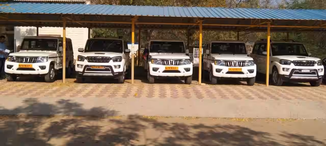 Hanuman Tour and Travellers