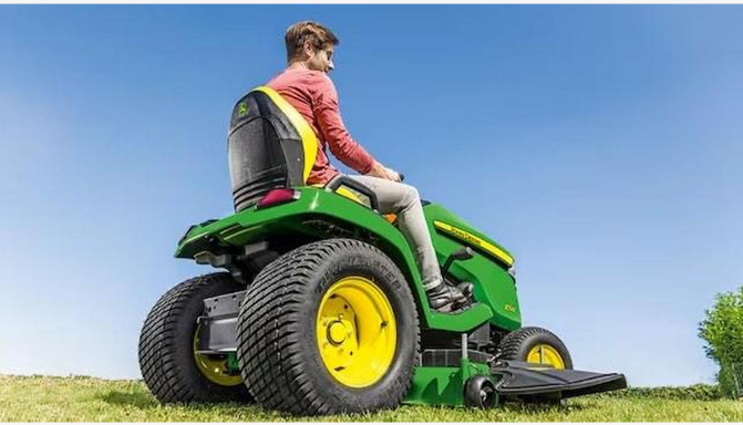 John Deere X590 54” Tractor