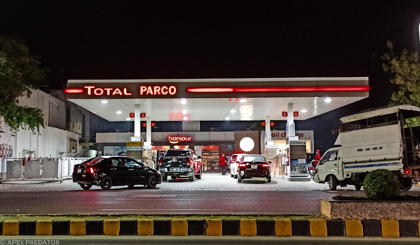 DEFENCE SERVICE CENTRE- Total Petrol Station