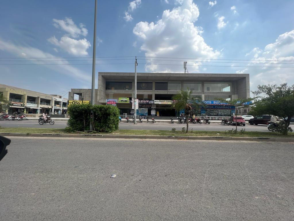 ARK Rent a Car Lahore