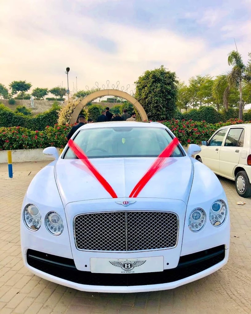 Laal Din Rent a Car Coaster
