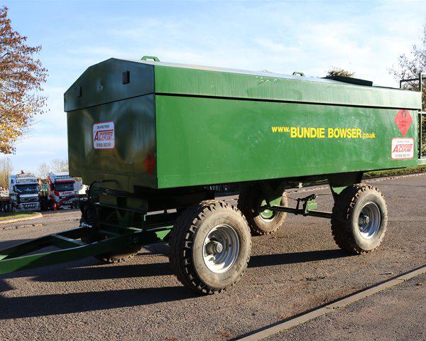 4500L SITE TOW BUNDIE FUEL BOWSER (4 WHEEL TURNTABLE)