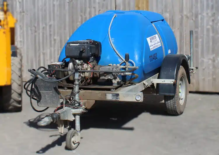 Western 3000PSI Towable Pressure Washer
